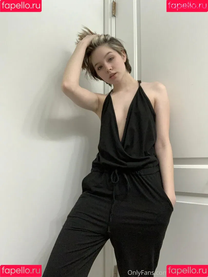 Breadboodle Onlyfans Photo Gallery 