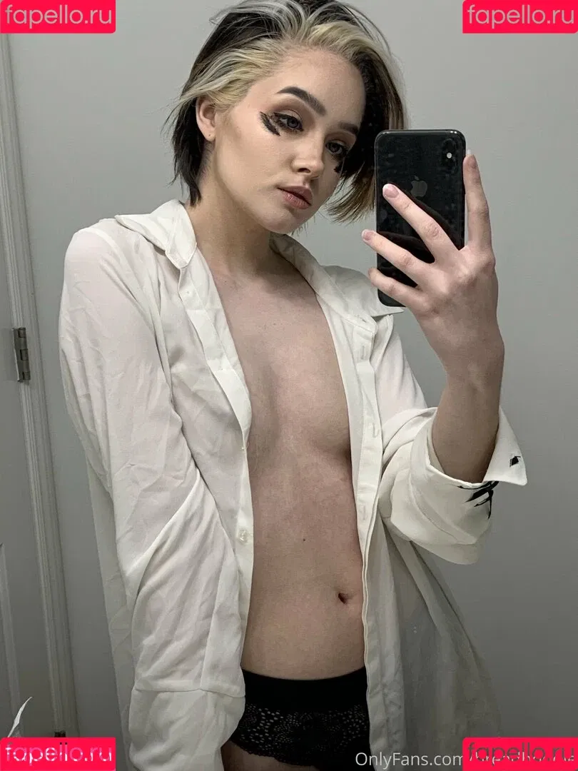 Breadboodle Onlyfans Photo Gallery 