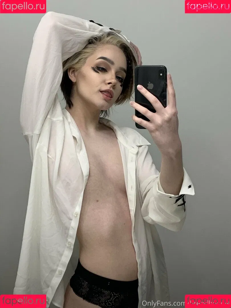 Breadboodle Onlyfans Photo Gallery 