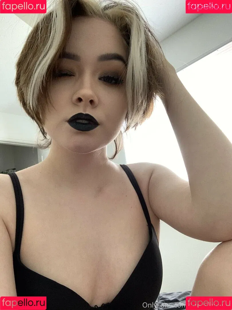 Breadboodle Onlyfans Photo Gallery 