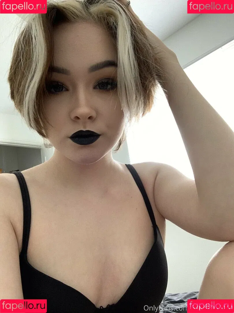 Breadboodle Onlyfans Photo Gallery 