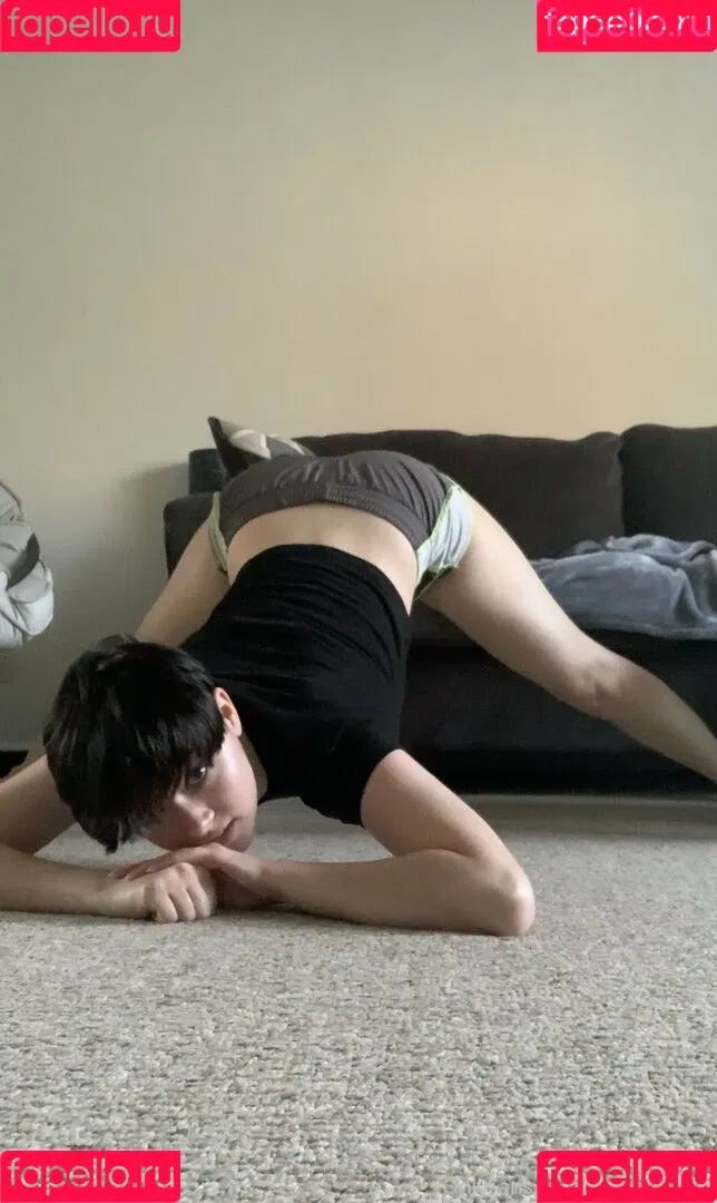 Breadboodle Onlyfans Photo Gallery 