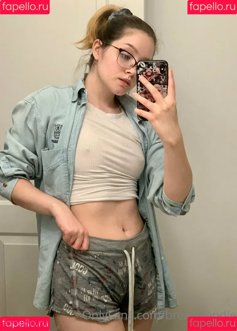 Breadboodle Onlyfans Photo Gallery 