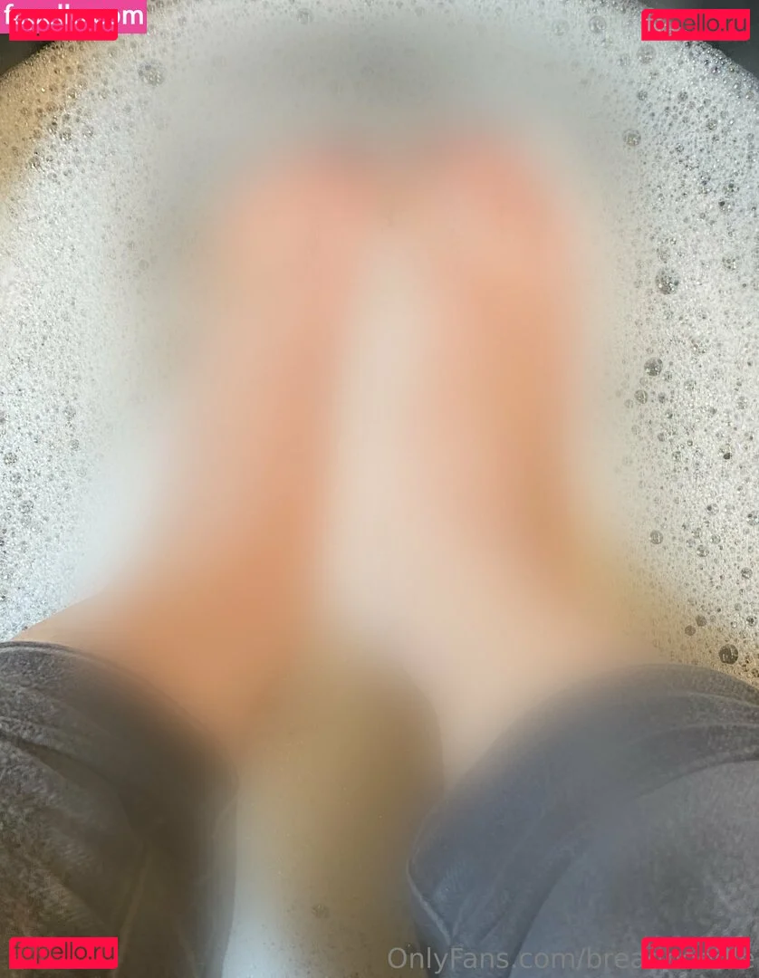 Breadboodle Onlyfans Photo Gallery 