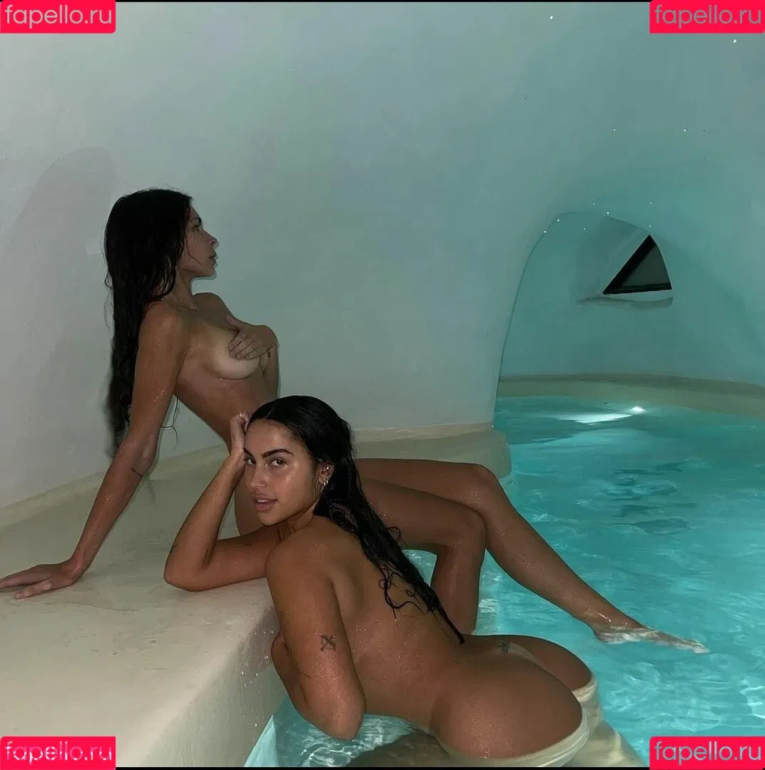 Claudia Tihan Onlyfans Photo Gallery 