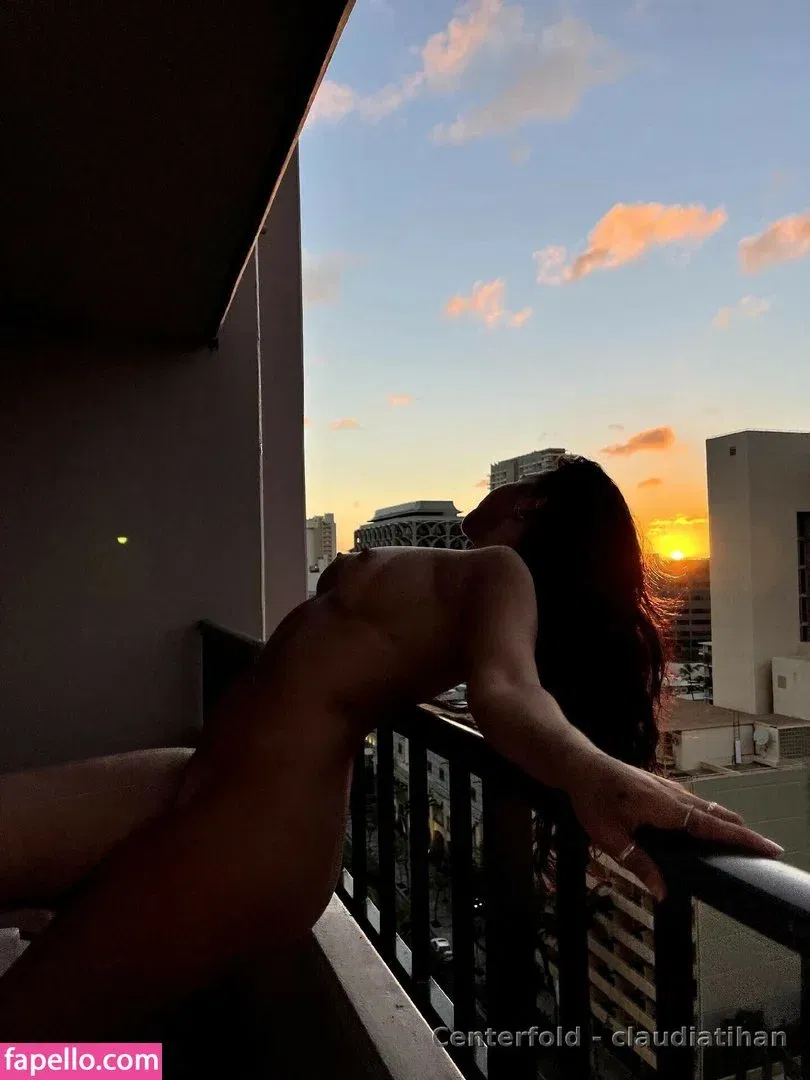 Claudia Tihan Onlyfans Photo Gallery 