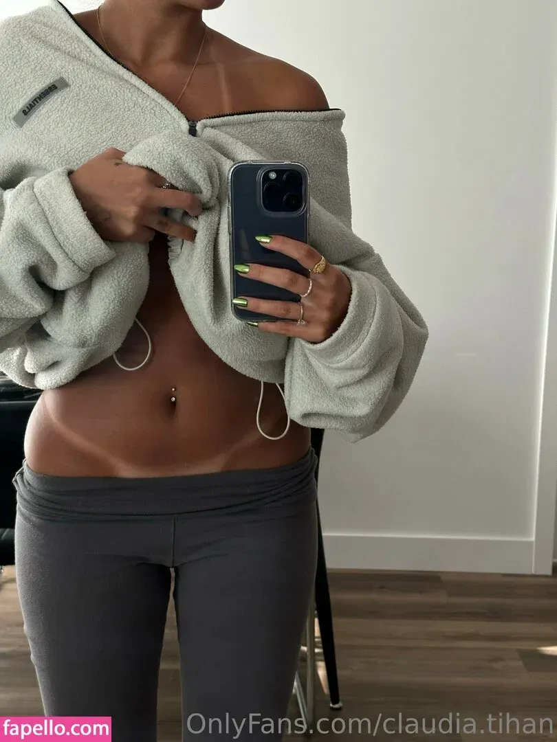 Claudia Tihan Onlyfans Photo Gallery 