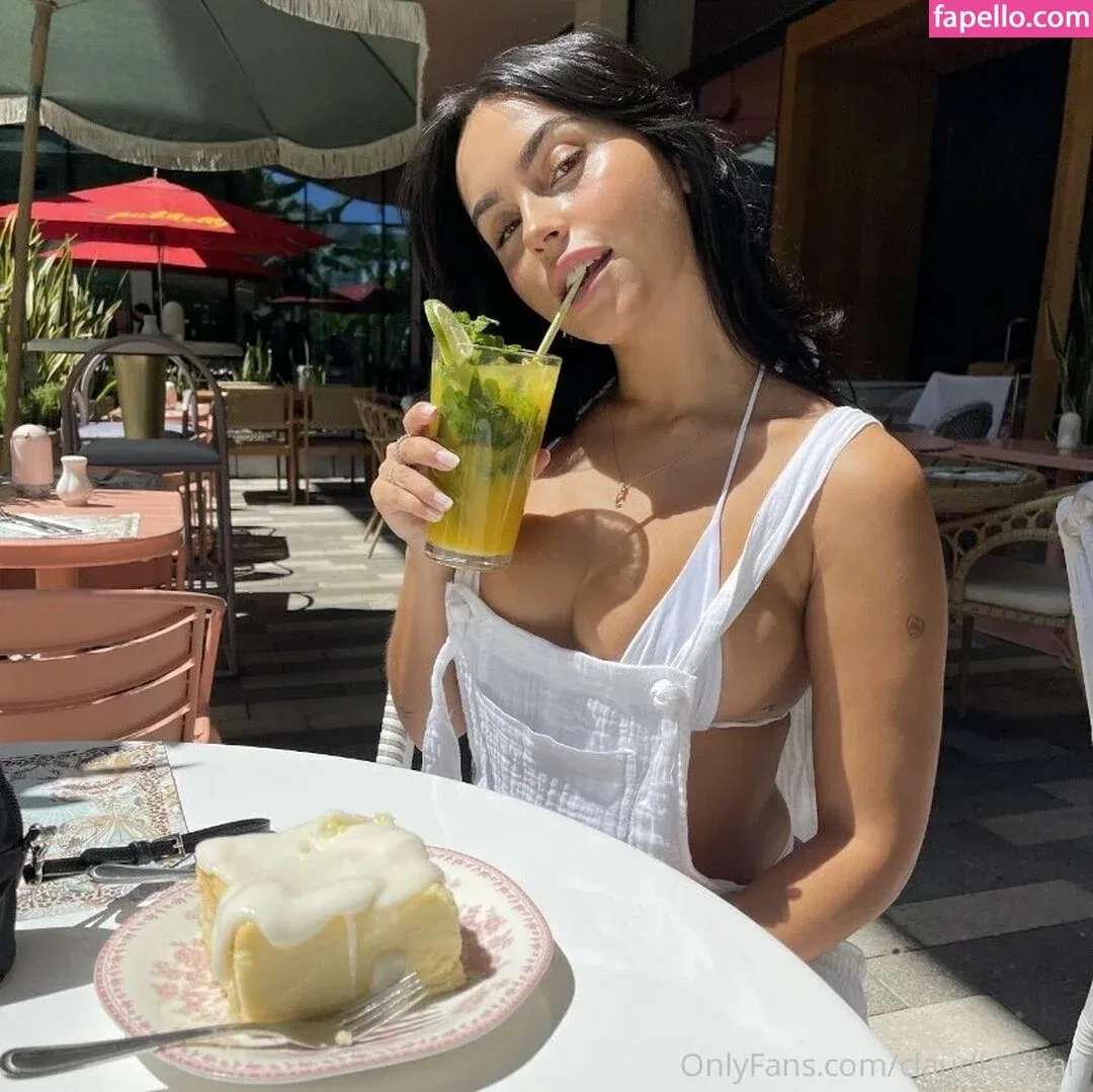 Claudia Tihan Onlyfans Photo Gallery 