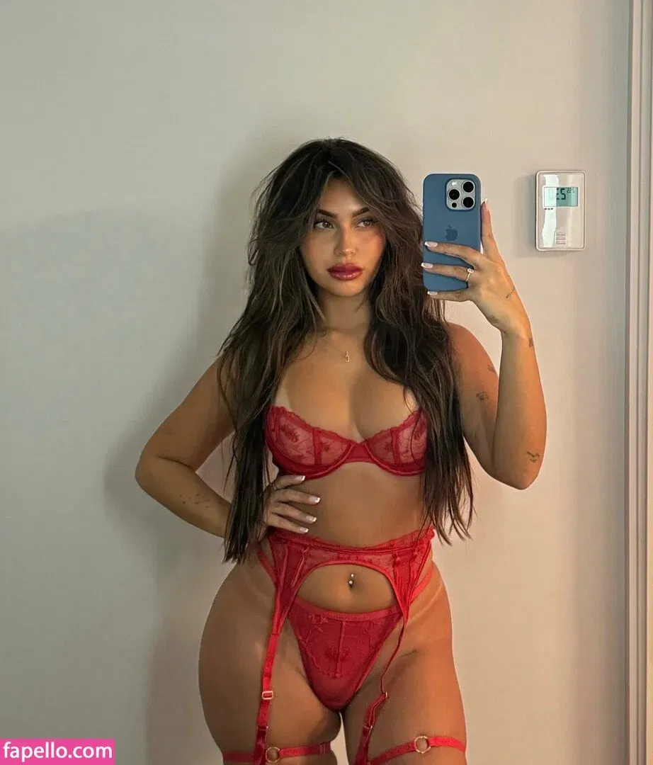 Claudia Tihan Onlyfans Photo Gallery 