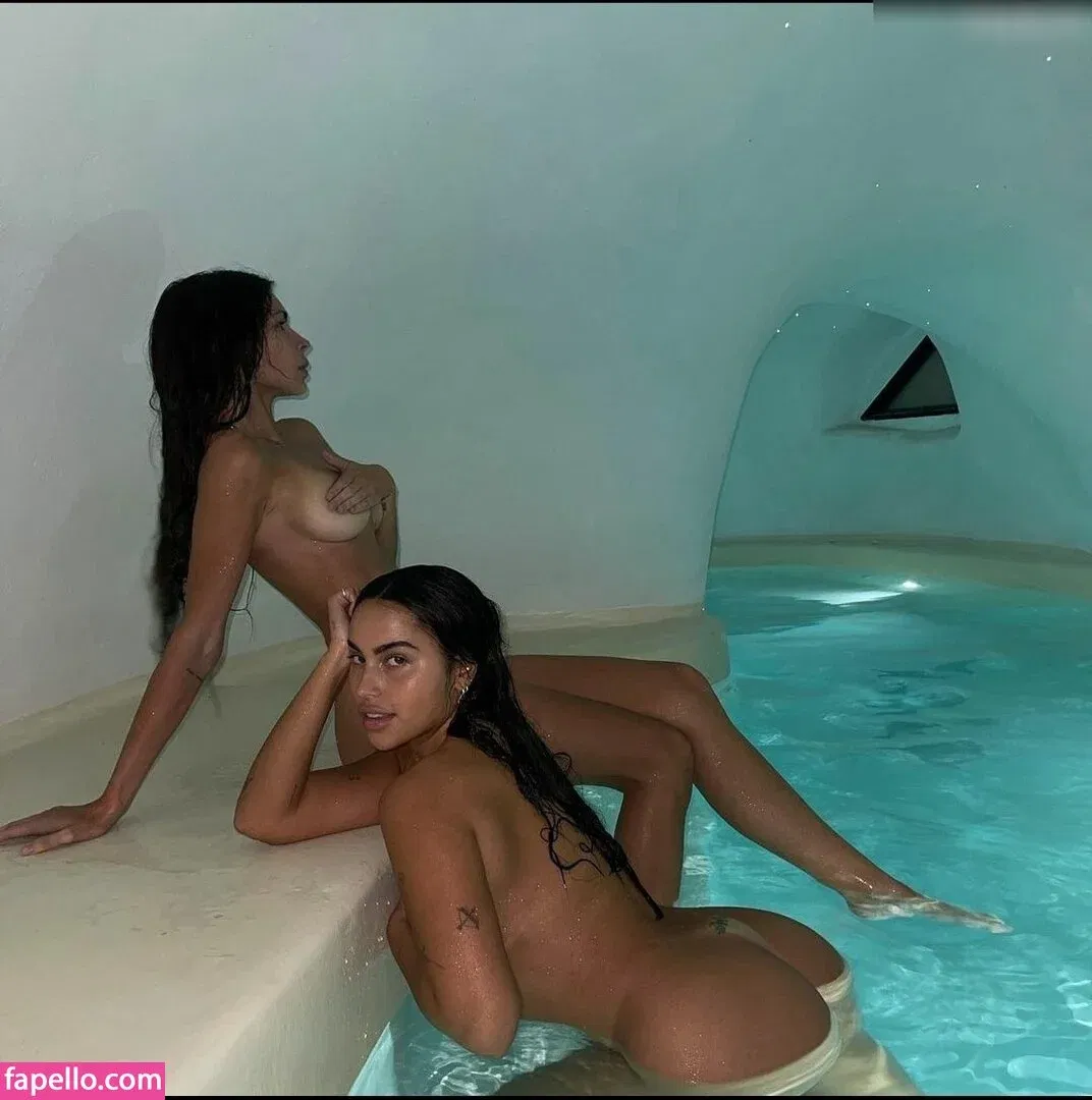 Claudia Tihan Onlyfans Photo Gallery 