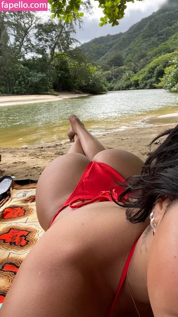 Claudia Tihan Onlyfans Photo Gallery 