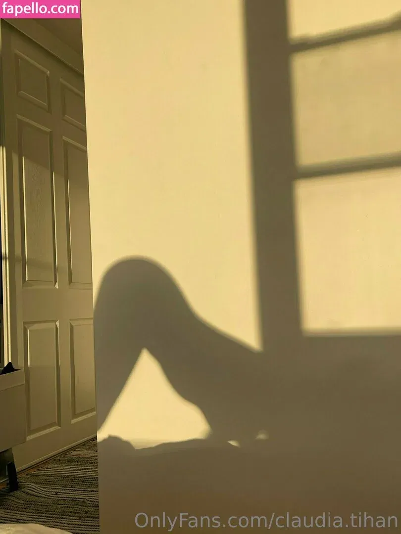 Claudia Tihan Onlyfans Photo Gallery 