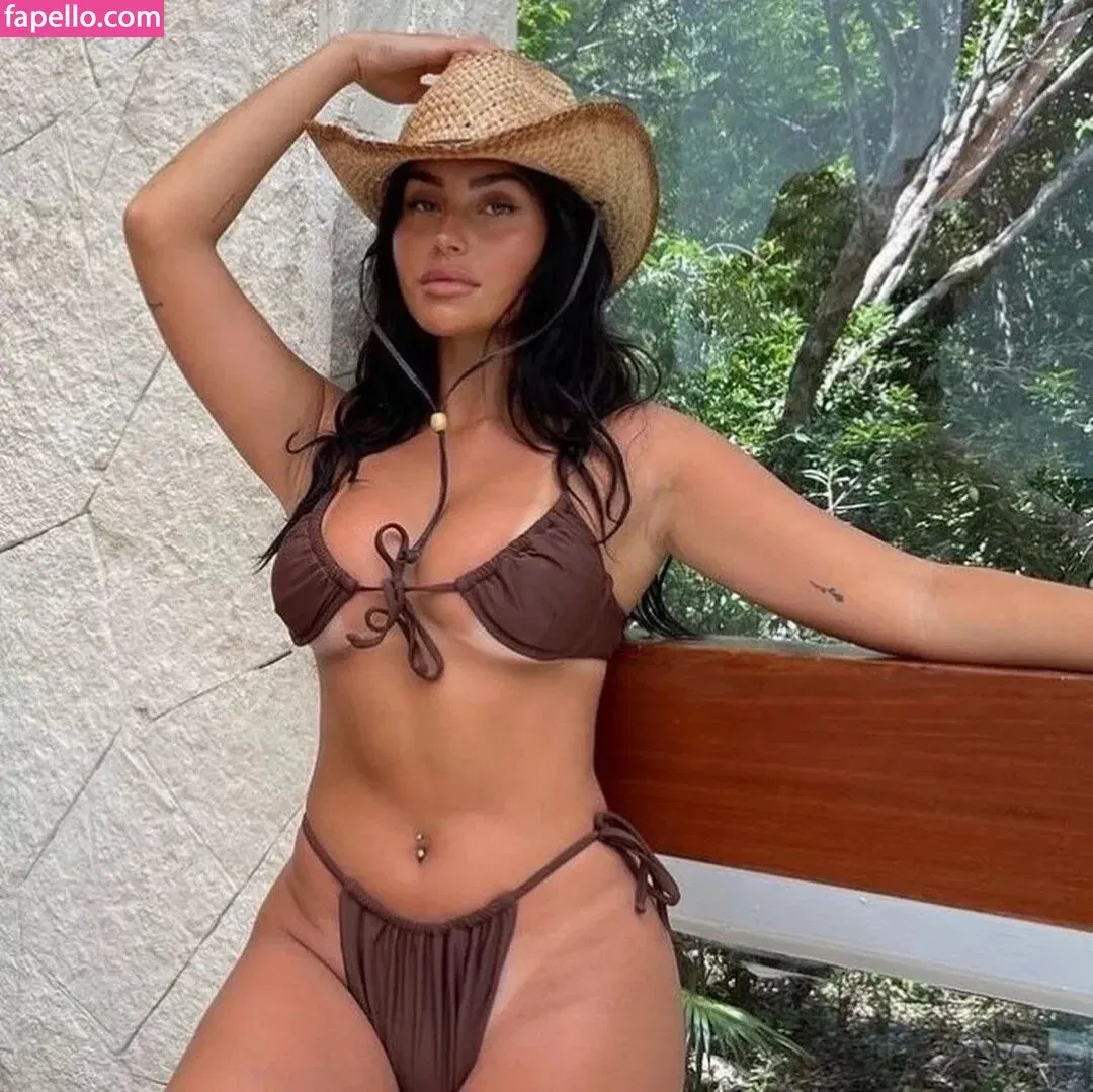 Claudia Tihan Onlyfans Photo Gallery 