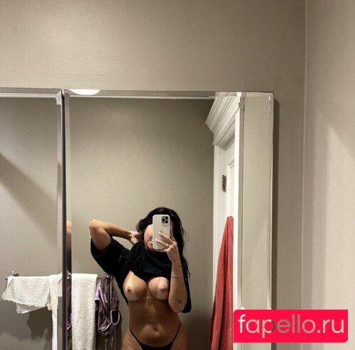 Claudia Tihan Onlyfans Photo Gallery 