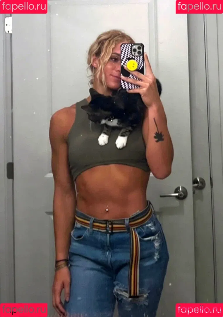 Sol Ruca Onlyfans Photo Gallery 