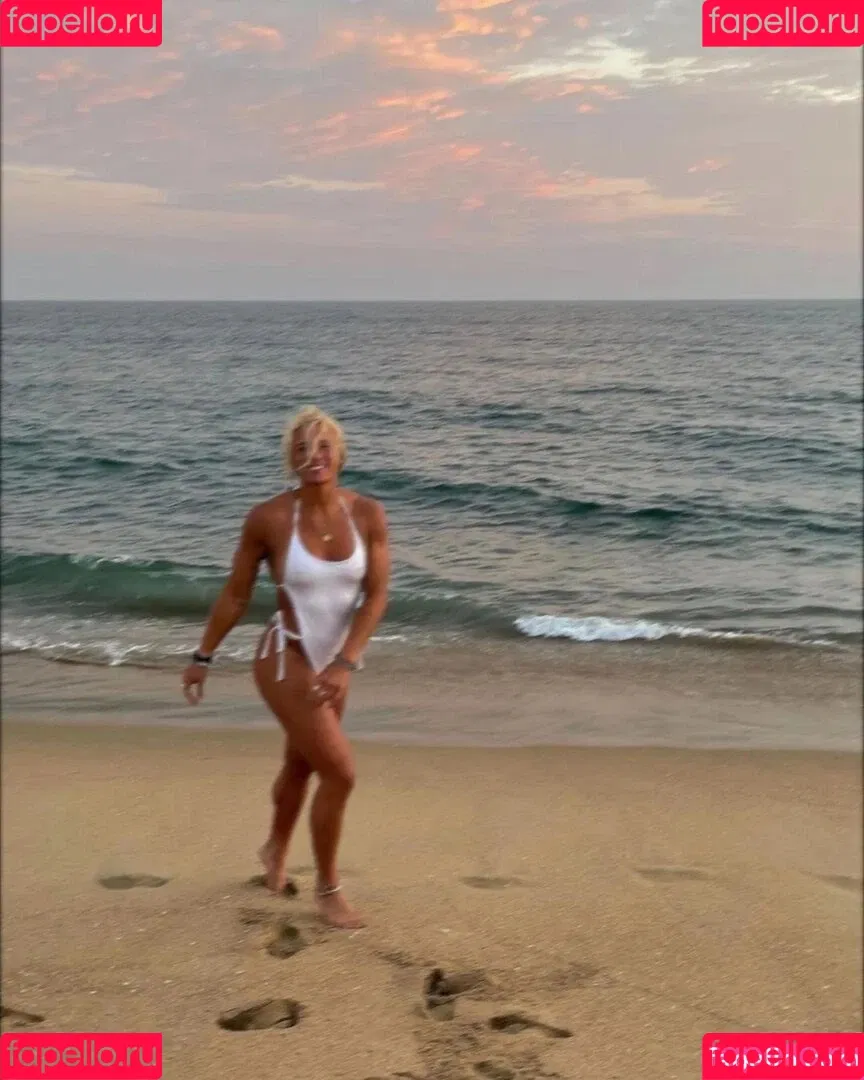 Sol Ruca Onlyfans Photo Gallery 
