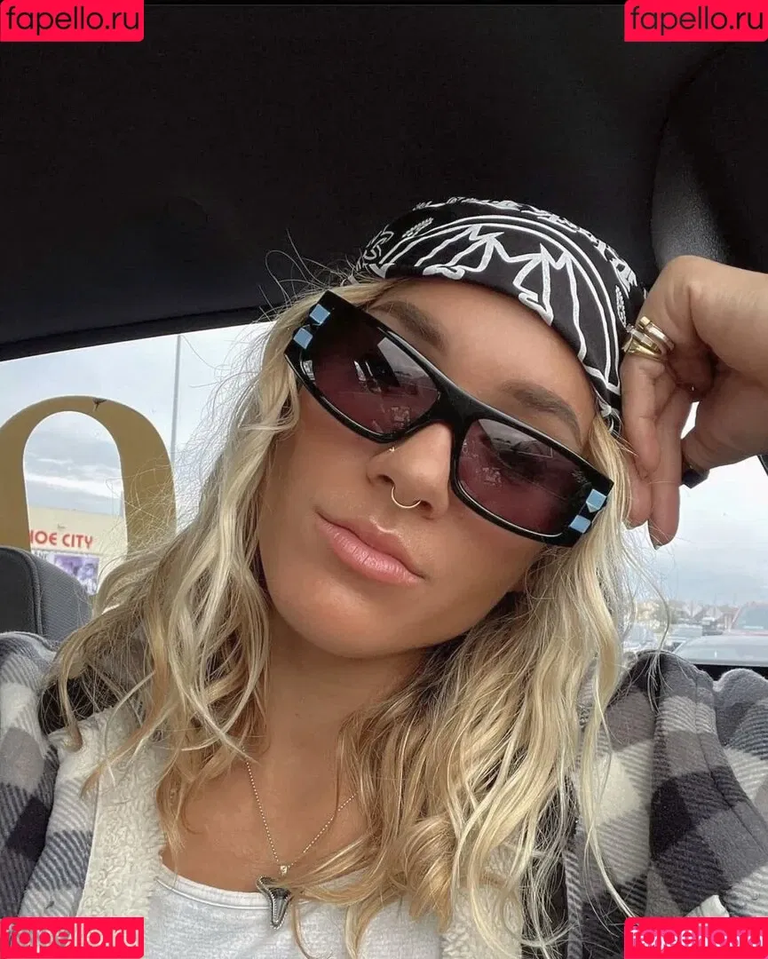 Sol Ruca Onlyfans Photo Gallery 