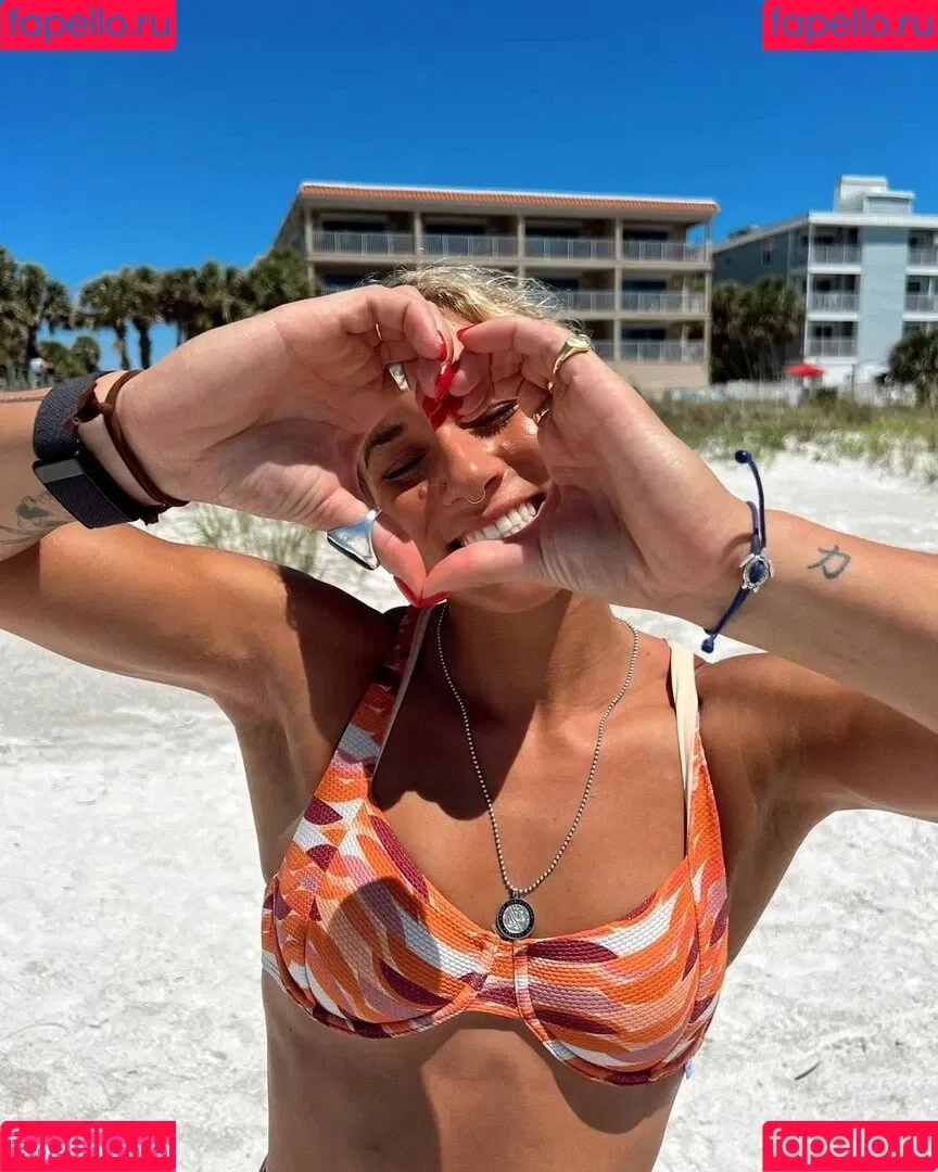 Sol Ruca Onlyfans Photo Gallery 
