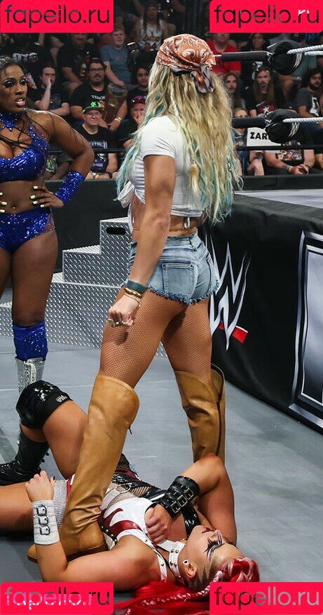 Sol Ruca Onlyfans Photo Gallery 