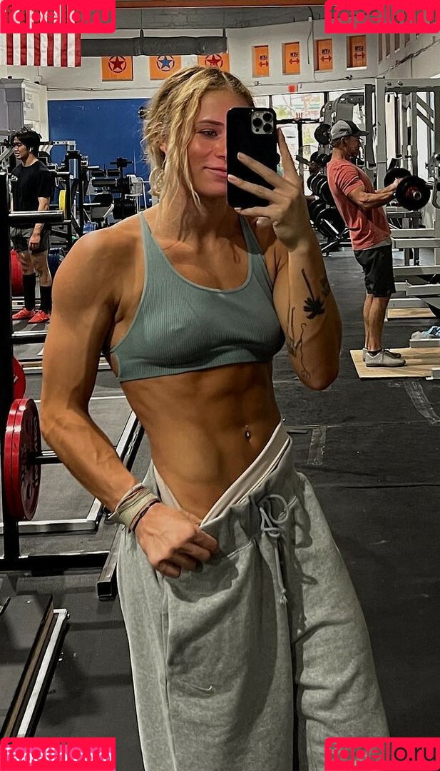 Sol Ruca Onlyfans Photo Gallery 