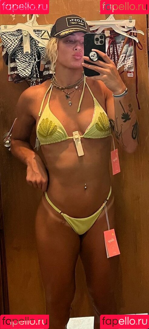 Sol Ruca Onlyfans Photo Gallery 