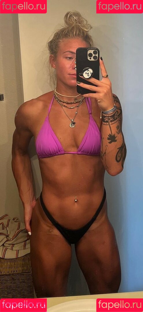 Sol Ruca Onlyfans Photo Gallery 