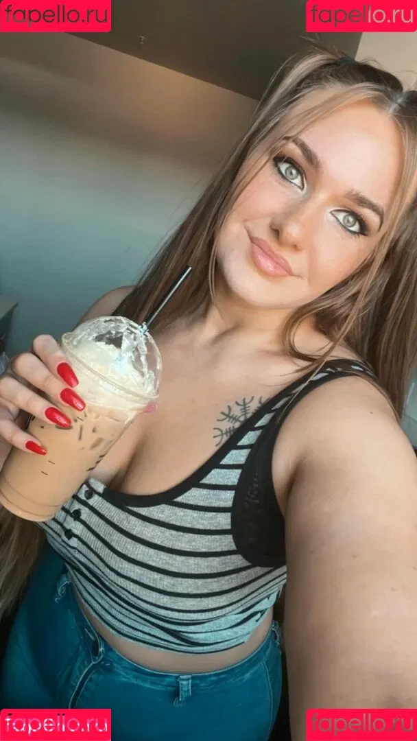 Ella Estrid Onlyfans Photo Gallery 