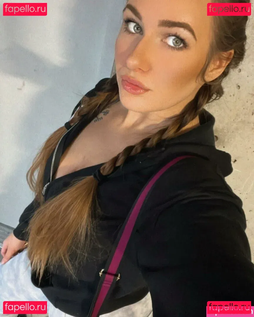 Ella Estrid Onlyfans Photo Gallery 