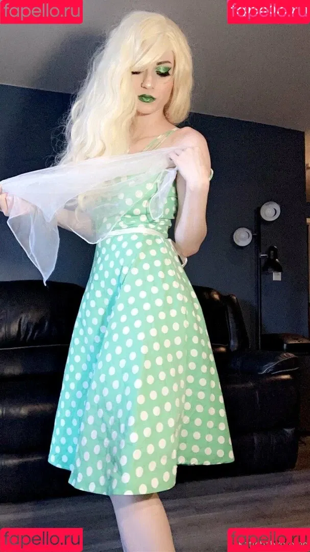 alienonearth Onlyfans Photo Gallery 