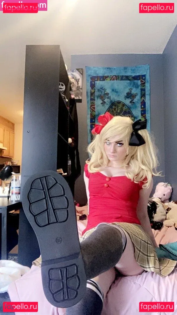 alienonearth Onlyfans Photo Gallery 