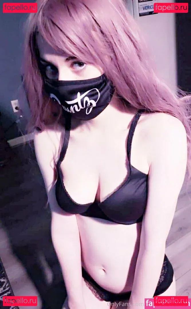 alienonearth Onlyfans Photo Gallery 