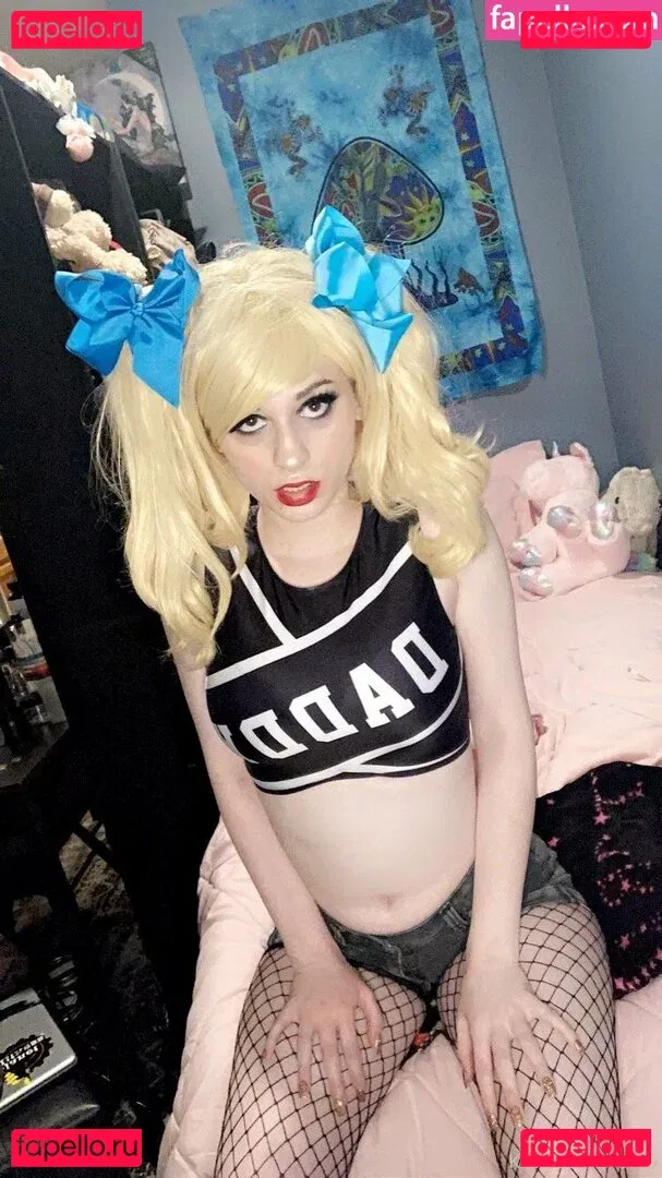 alienonearth Onlyfans Photo Gallery 