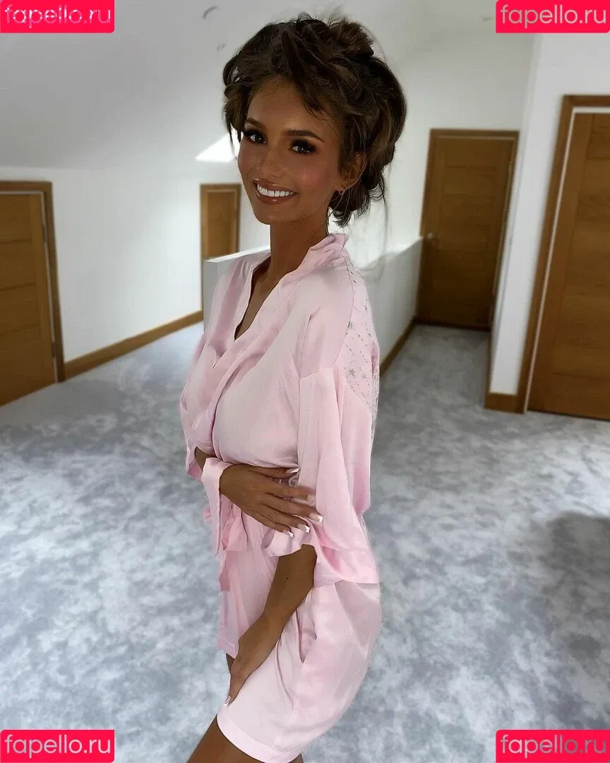 Maddy Cheary Onlyfans Photo Gallery 