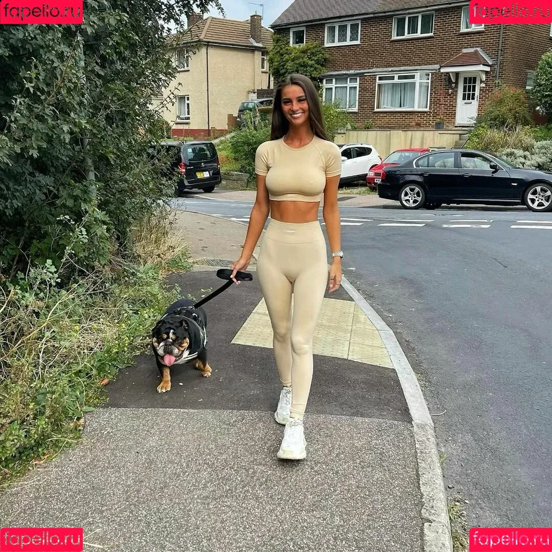 Maddy Cheary Onlyfans Photo Gallery 