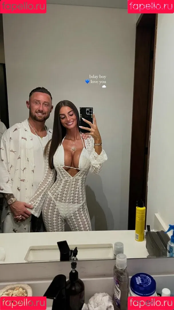 Maddy Cheary Onlyfans Photo Gallery 