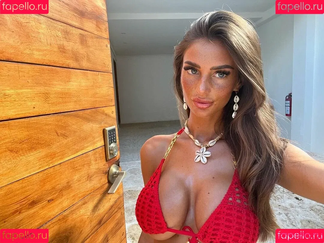 Maddy Cheary Onlyfans Photo Gallery 