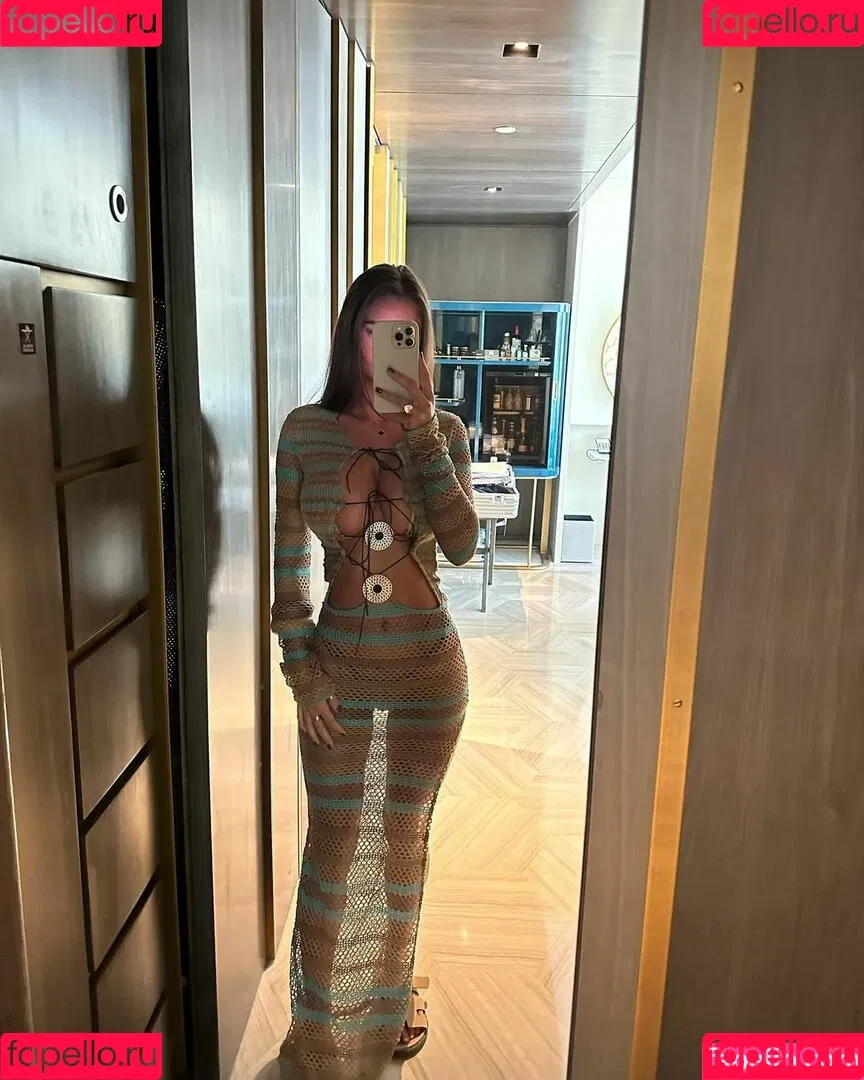 Maddy Cheary Onlyfans Photo Gallery 
