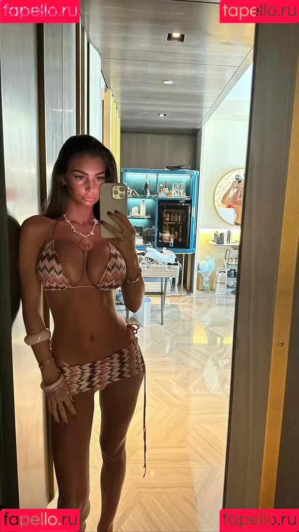 Maddy Cheary Onlyfans Photo Gallery 