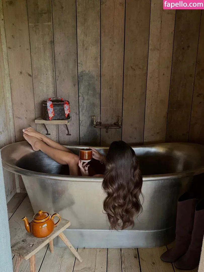 Maddy Cheary Onlyfans Photo Gallery 