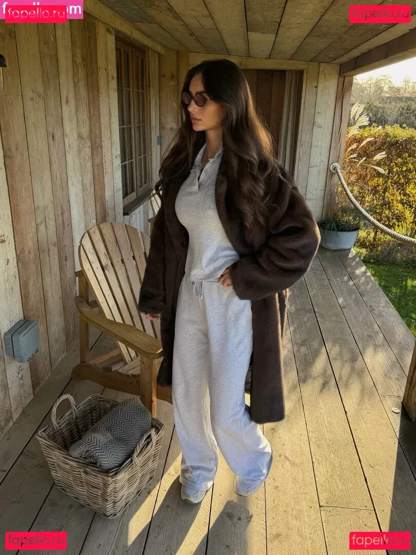 Maddy Cheary Onlyfans Photo Gallery 