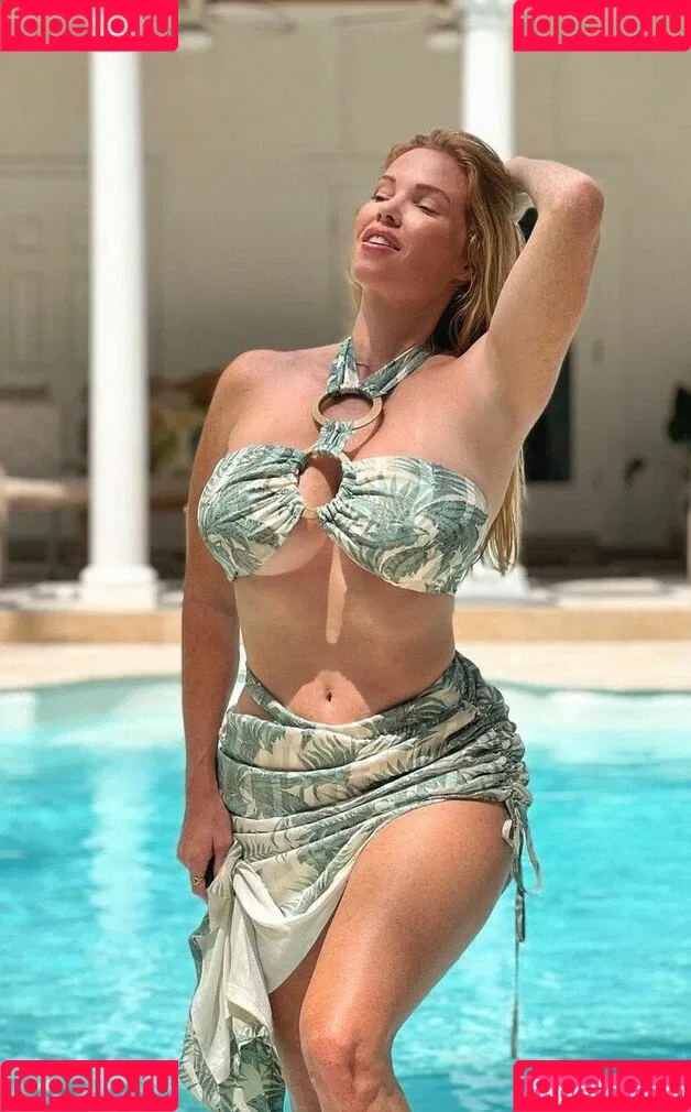 Elizabeth Ostrander Onlyfans Photo Gallery 