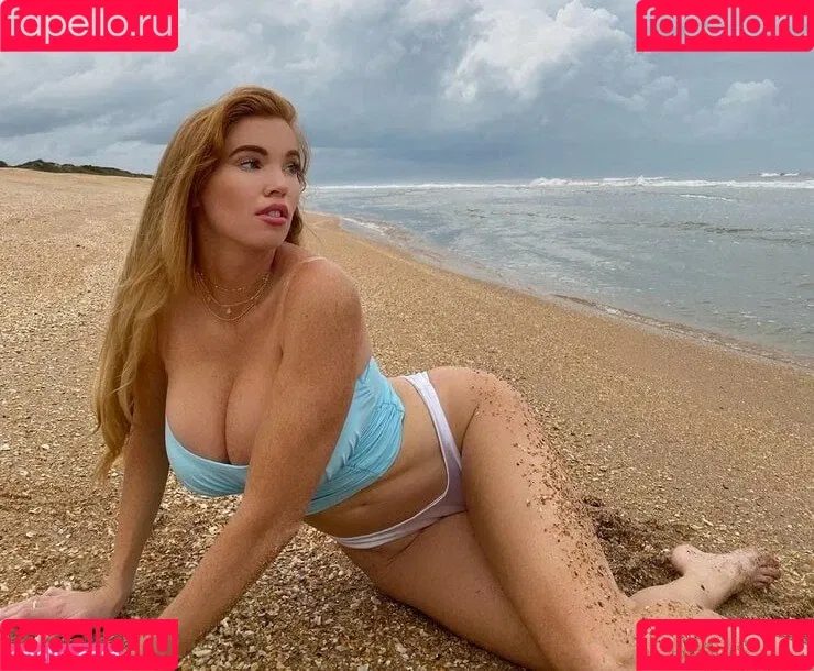 Elizabeth Ostrander Onlyfans Photo Gallery 