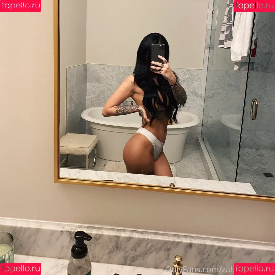 Zahrainchains Onlyfans Photo Gallery 
