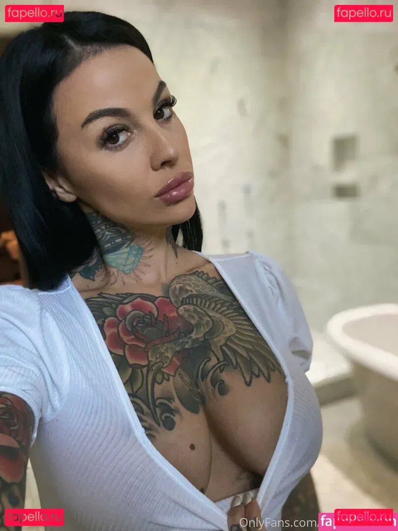 Zahrainchains Onlyfans Photo Gallery 