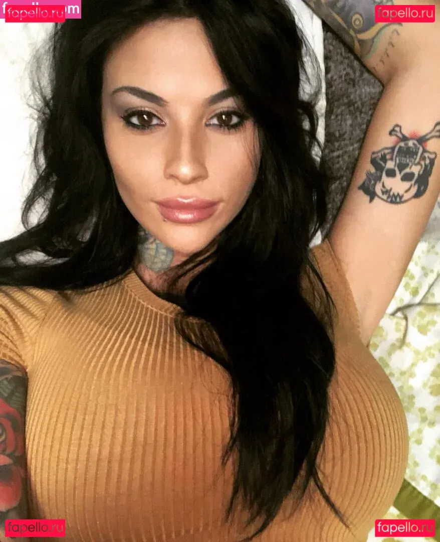 Zahrainchains Onlyfans Photo Gallery 