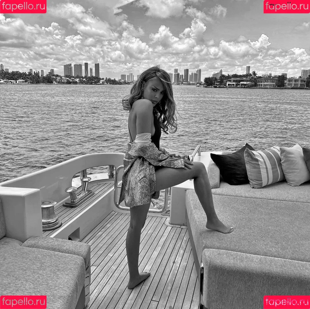 Danna Paola Onlyfans Photo Gallery 