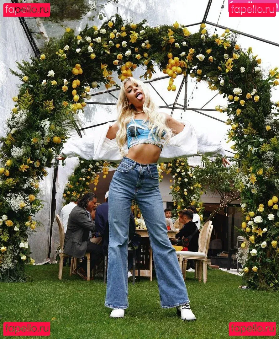 Danna Paola Onlyfans Photo Gallery 