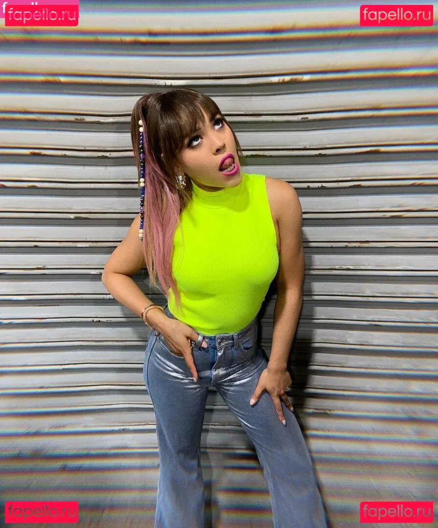 Danna Paola Onlyfans Photo Gallery 