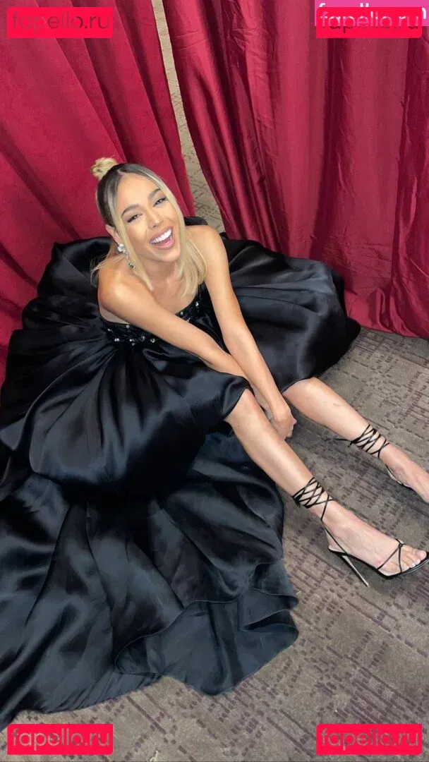 Danna Paola Onlyfans Photo Gallery 