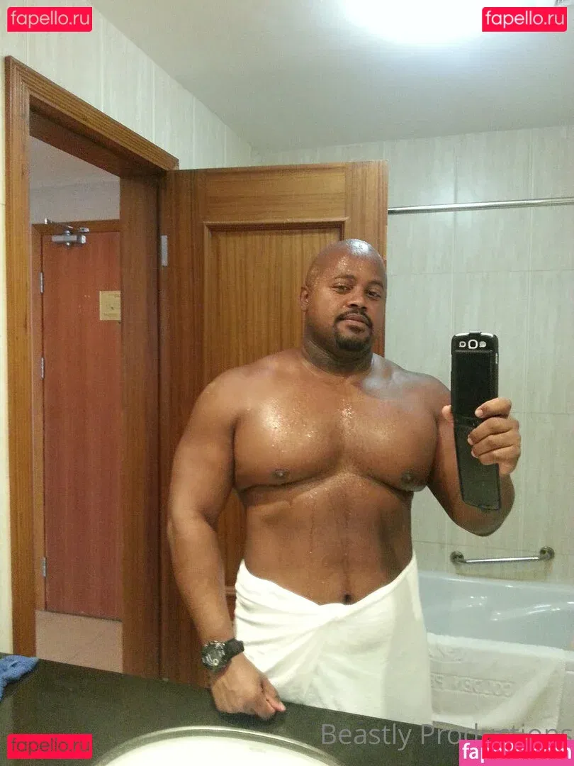 dre2011 Onlyfans Photo Gallery 